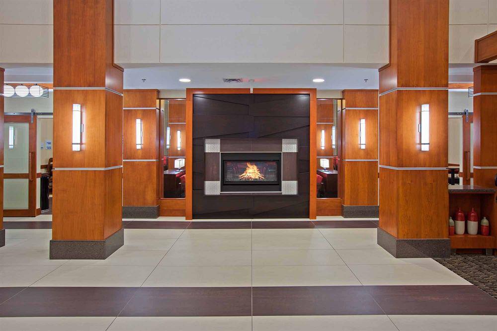 Holiday Inn Express & Suites Columbus/Эдинбург Интерьер фото